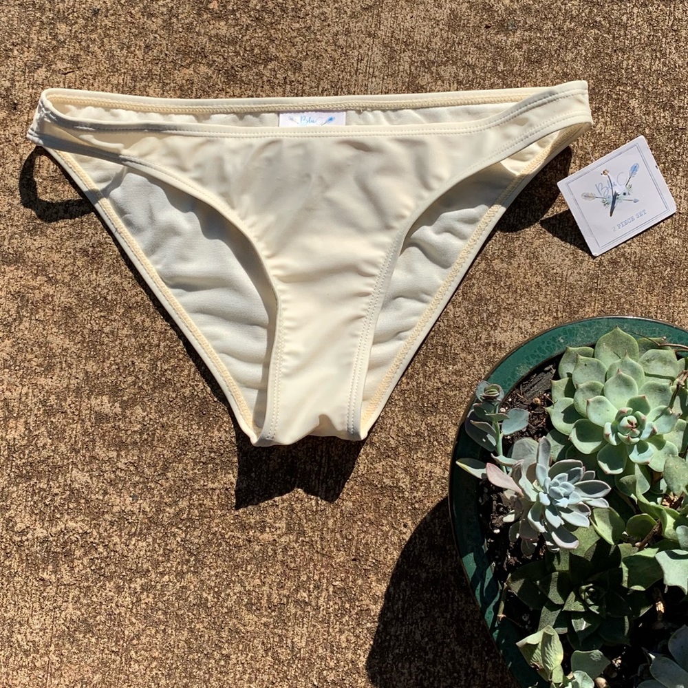 New Blu C. Cream Bottoms Ready for a match fun see
